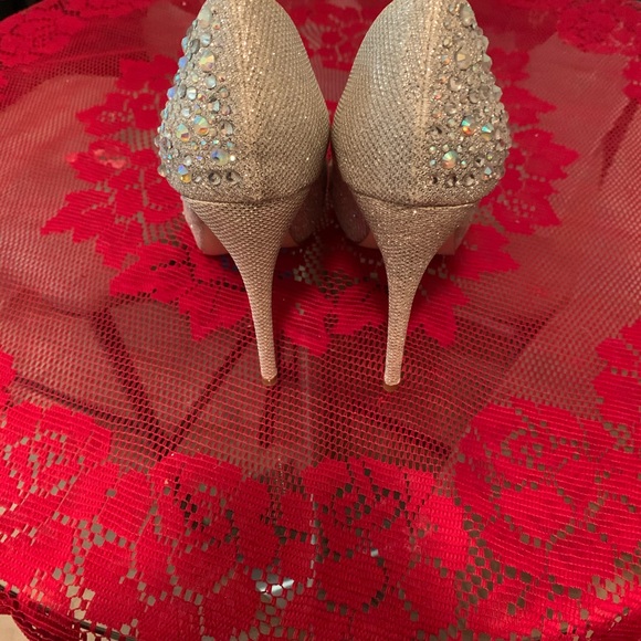 Silver rhinestone stilettos. New in the box - Picture 3 of 5